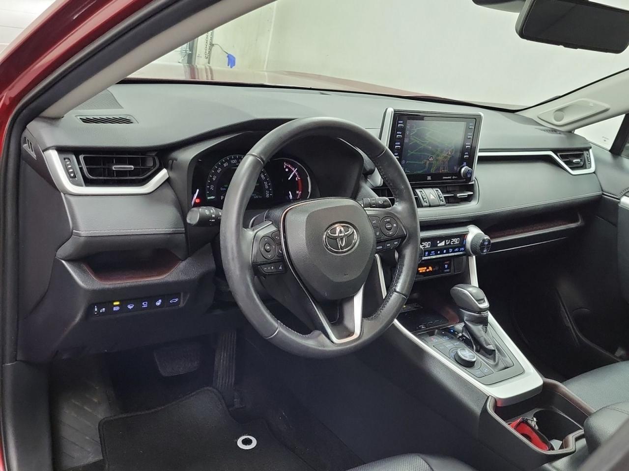 2019 Toyota RAV4 LIMITED  - Photo #11