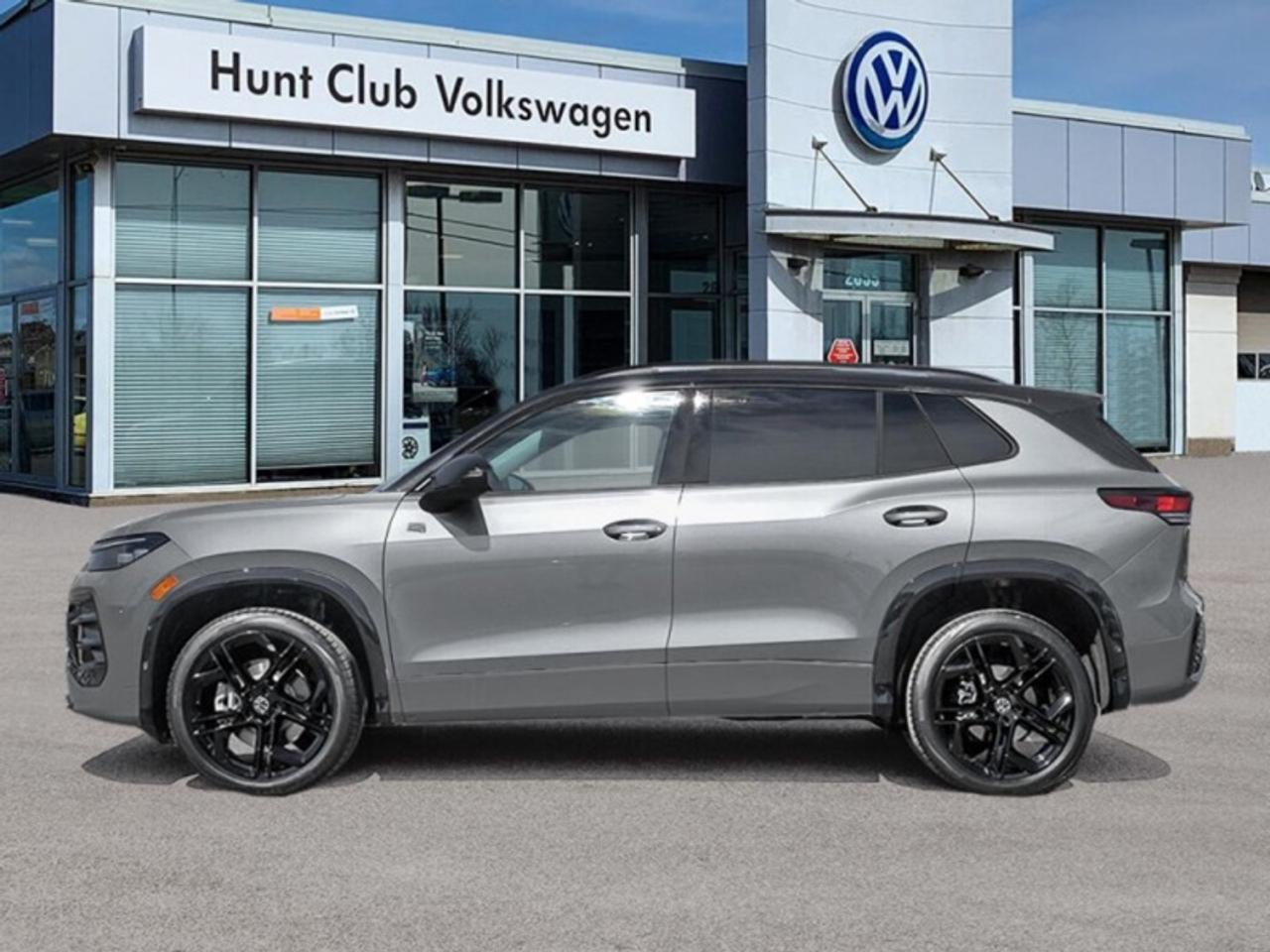 2026 Volkswagen Tiguan Comfortline R-Line Black Edition Photo
