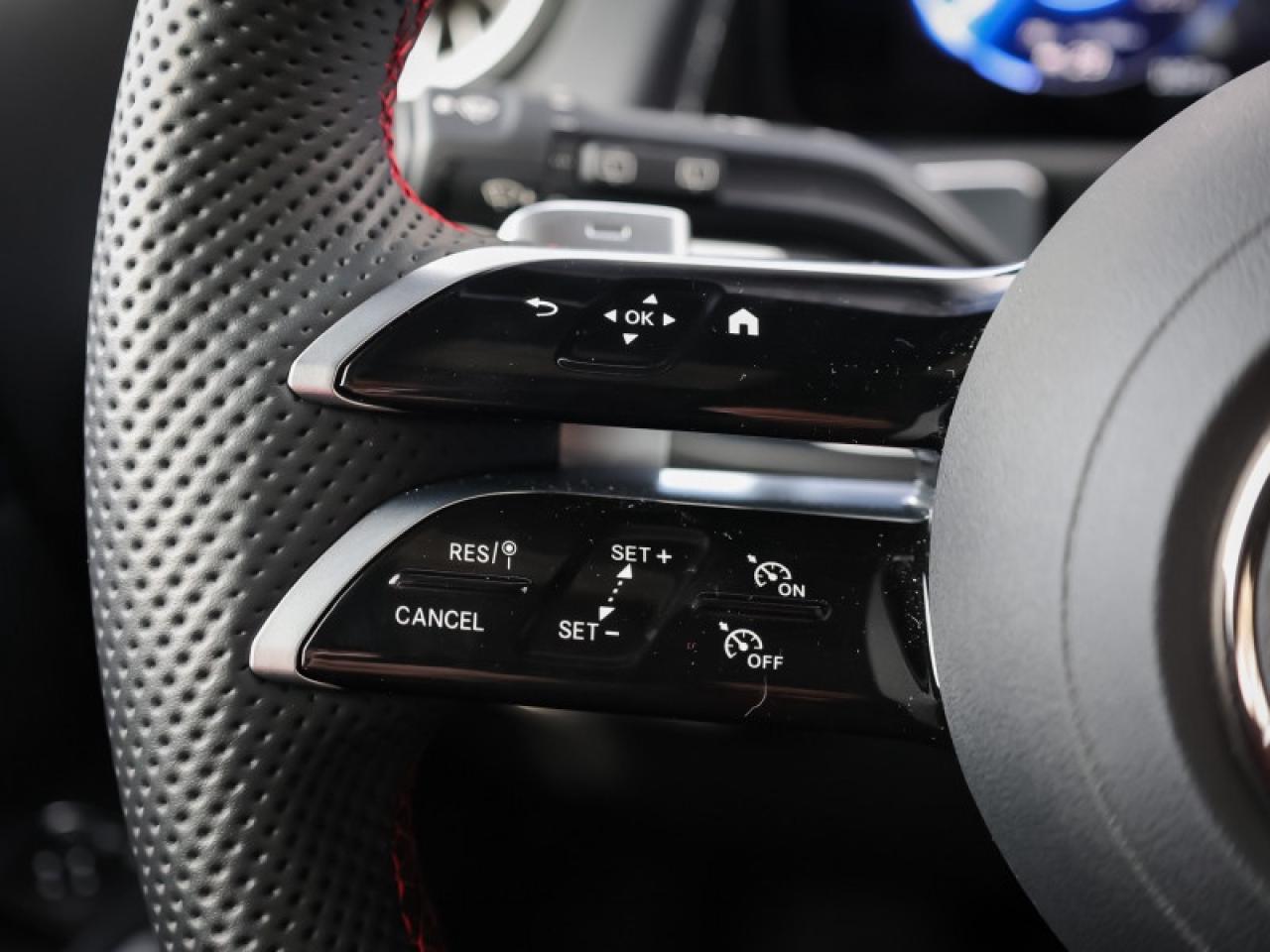 2025 Mercedes-Benz EQB 4MATIC SUV  - Low Mileage Photo