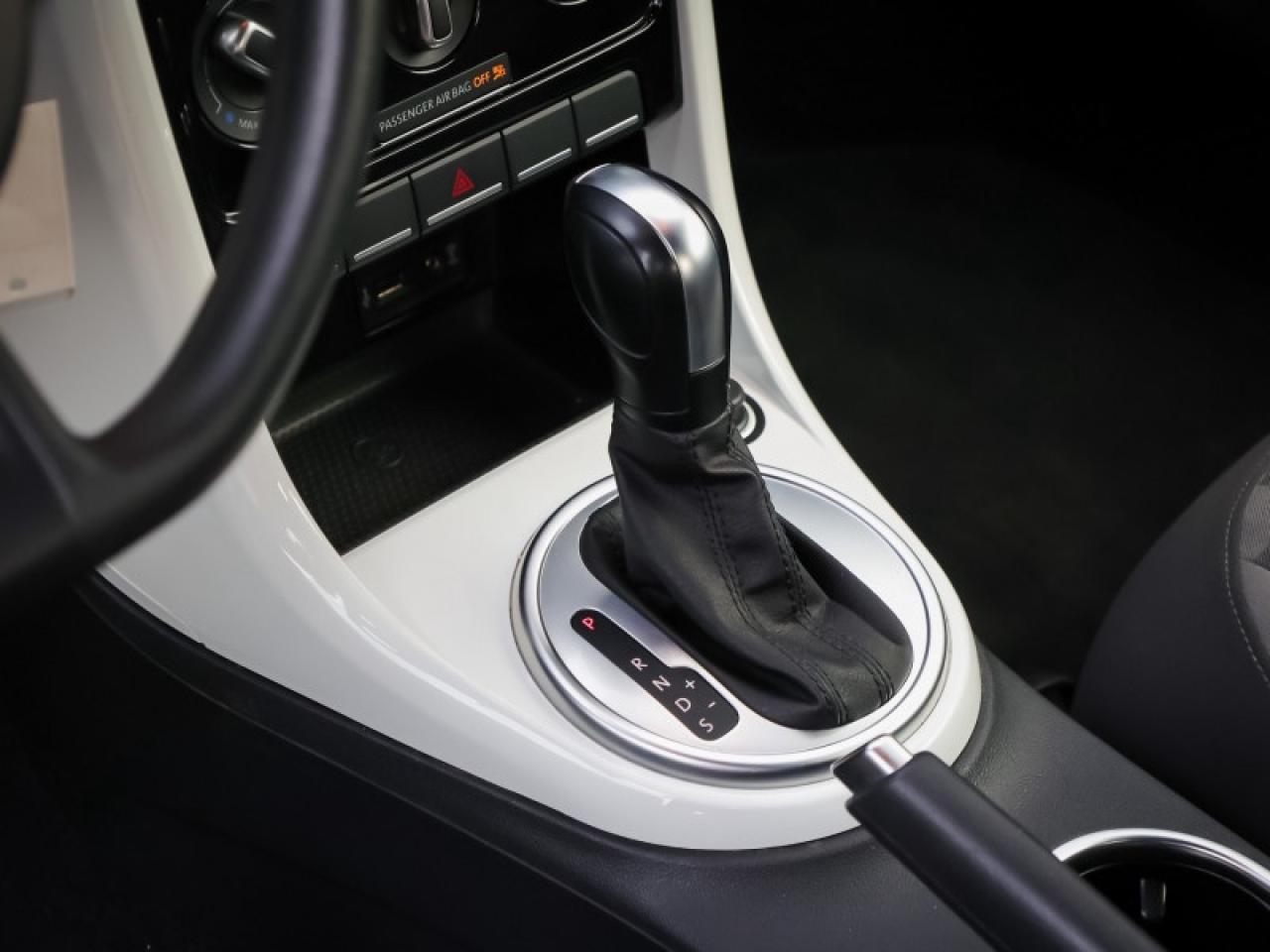 2018 Volkswagen Beetle Coupe Trendline 2.0T 6sp at w/Tip Photo