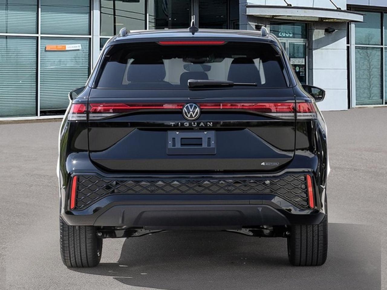 2026 Volkswagen Tiguan Comfortline R-Line Black Edition Photo