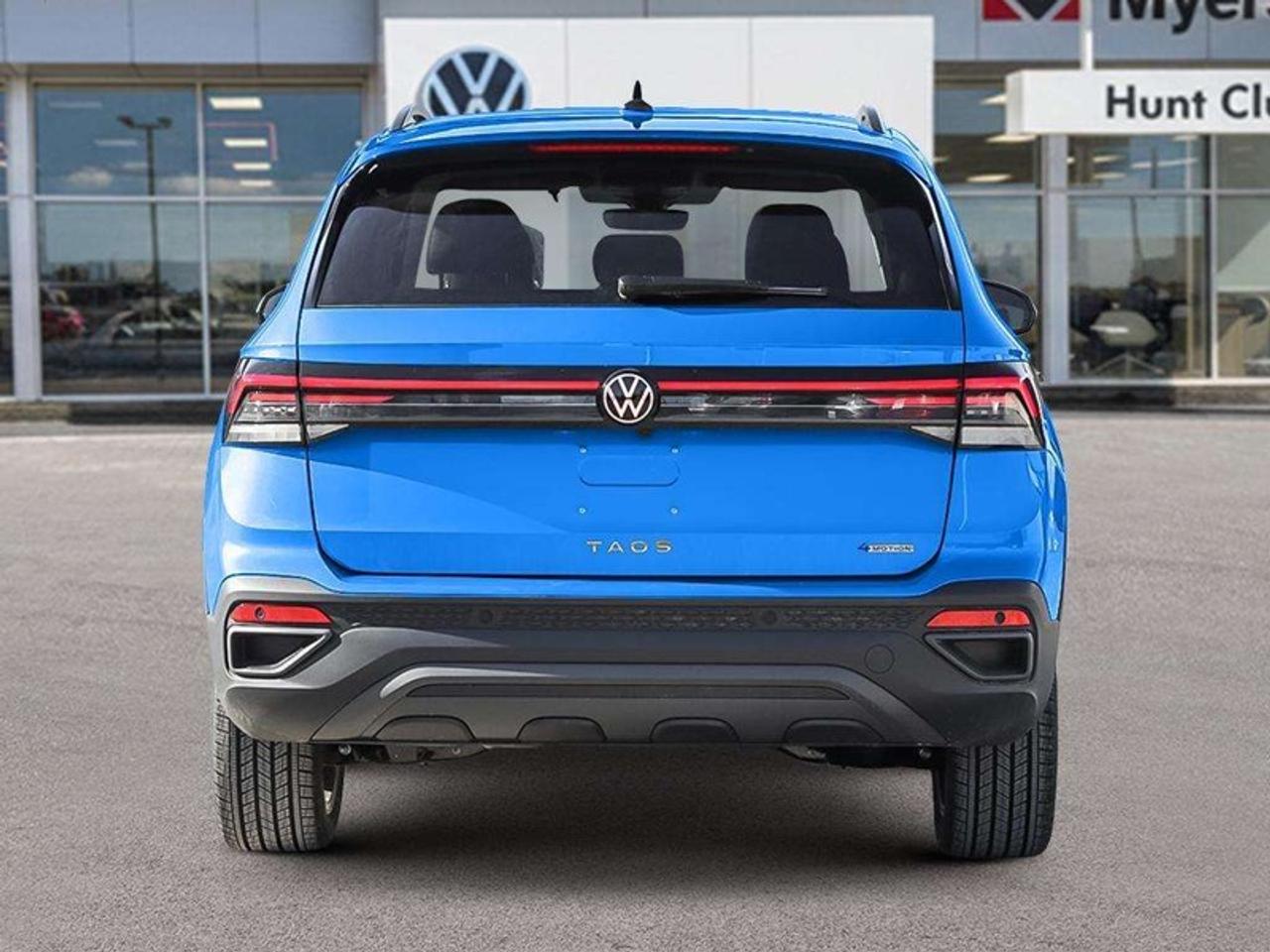 2026 Volkswagen Taos Comfortline Black Edition Photo