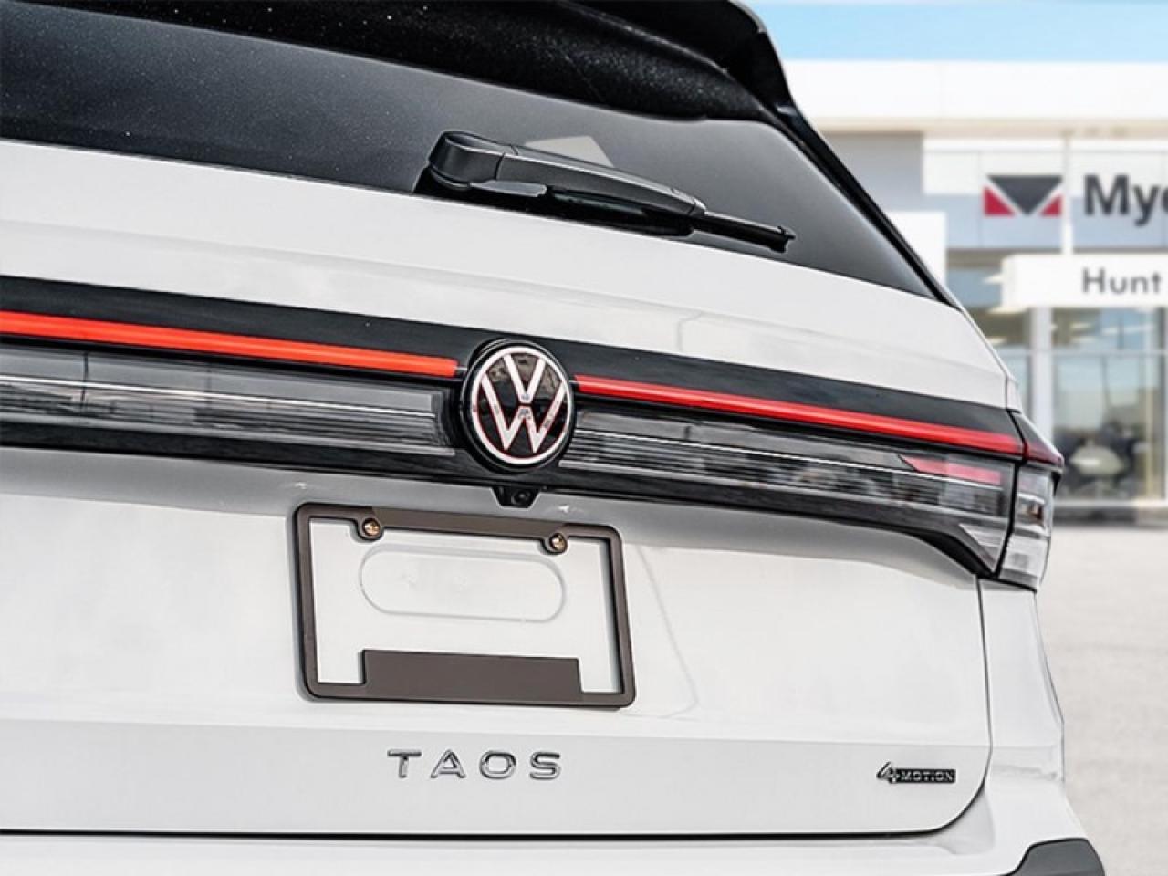 2026 Volkswagen Taos Trendline 4MOTION  - Heated Seats Photo
