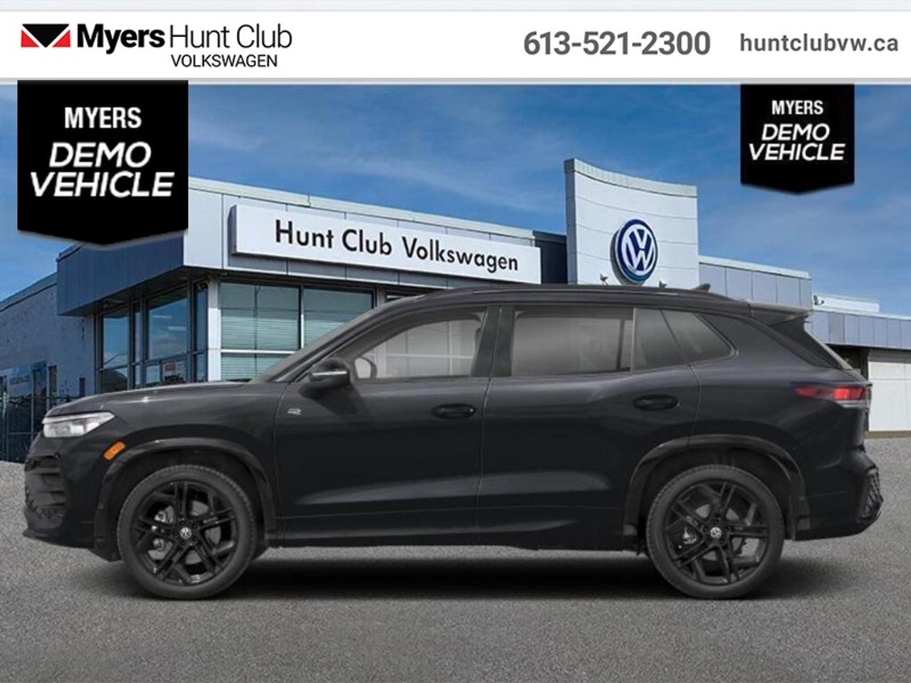 2026 Volkswagen Tiguan Comfortline R-Line Black Edition Photo0