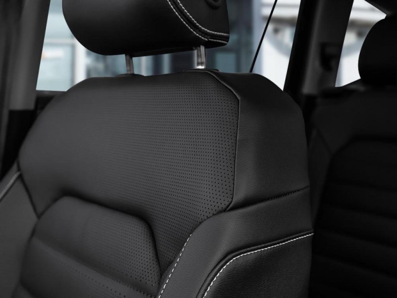 2026 Volkswagen Atlas Highline  - Leather Seats Photo