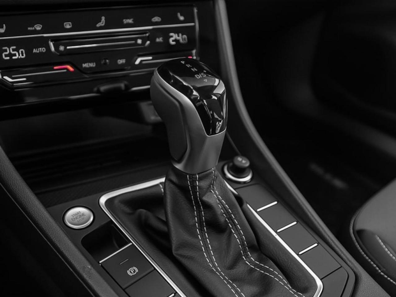 2026 Volkswagen Jetta Comfortline  - Sport Package Photo