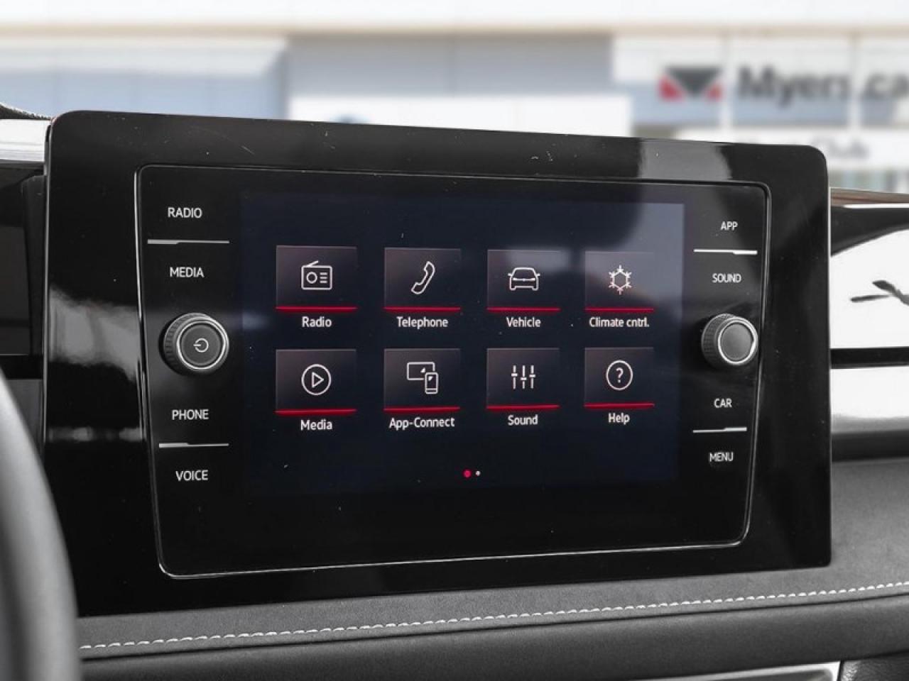 2026 Volkswagen Taos Comfortline Black Edition Photo