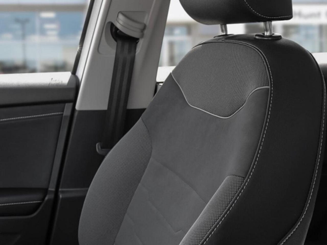 2026 Volkswagen Taos Comfortline Black Edition Photo