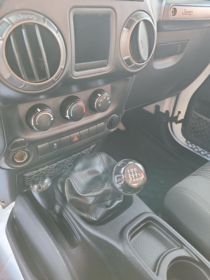 2012 Jeep Wrangler SPORT - Photo #10