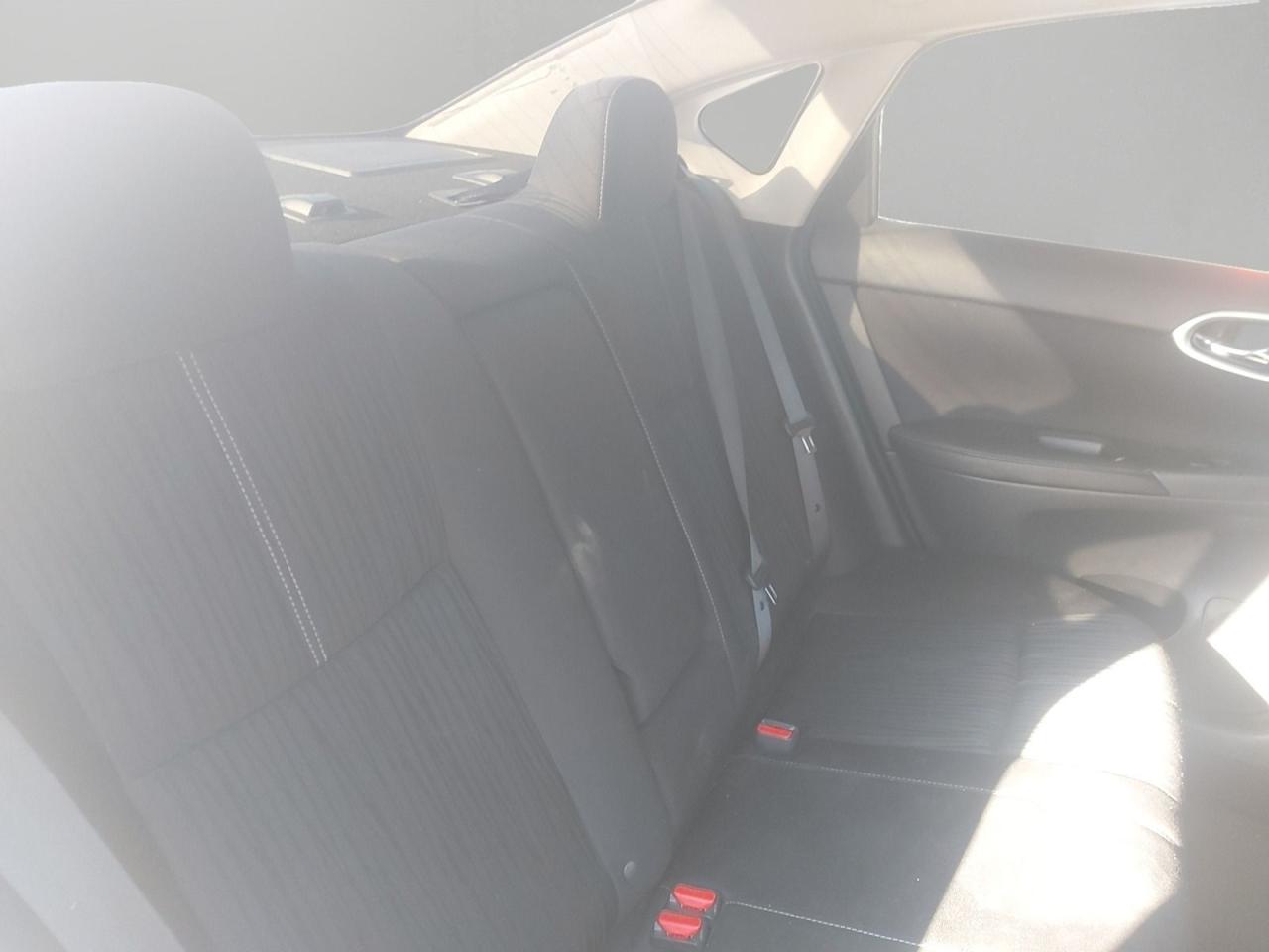 2017 Nissan Sentra SV Photo