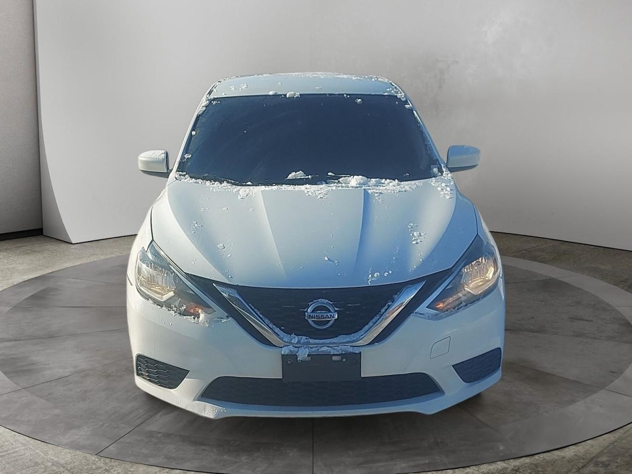 2017 Nissan Sentra SV Photo2