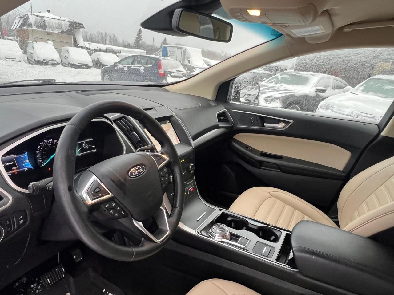 2019 Ford Edge SEL Photo