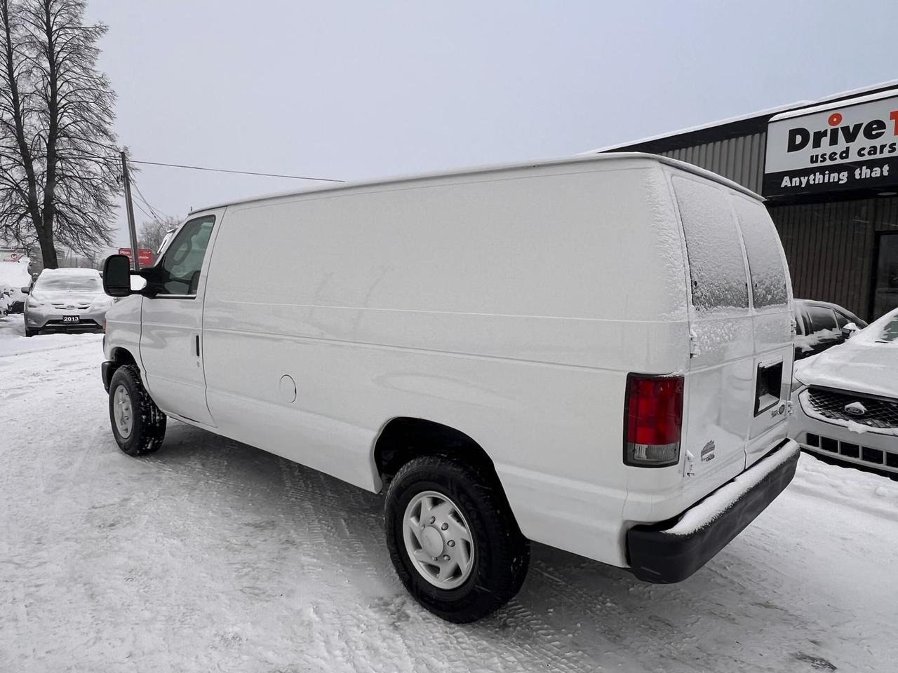 2012 Ford Econoline Commercial Photo2