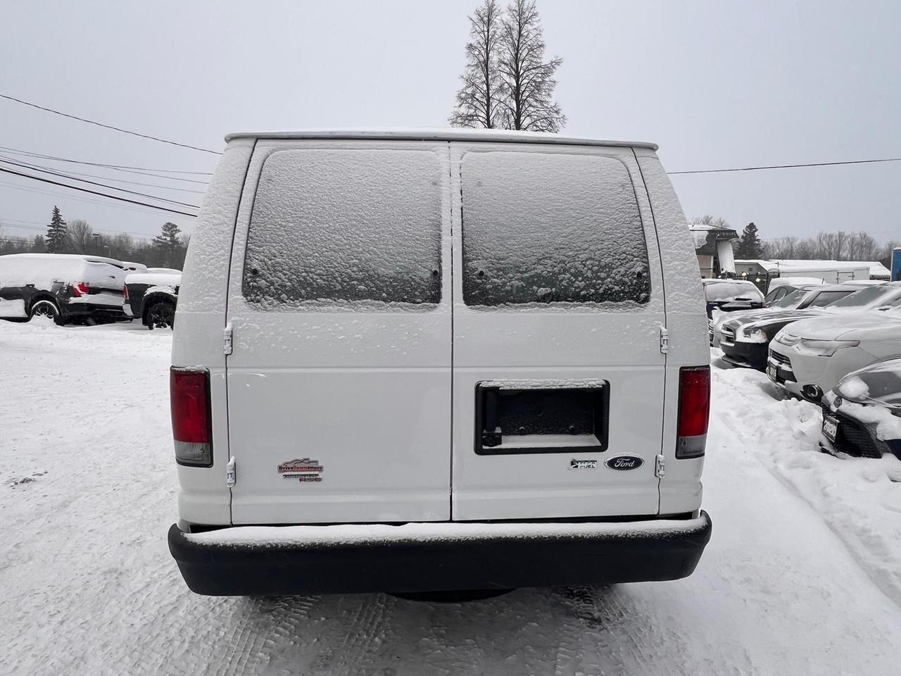 2012 Ford Econoline Commercial Photo