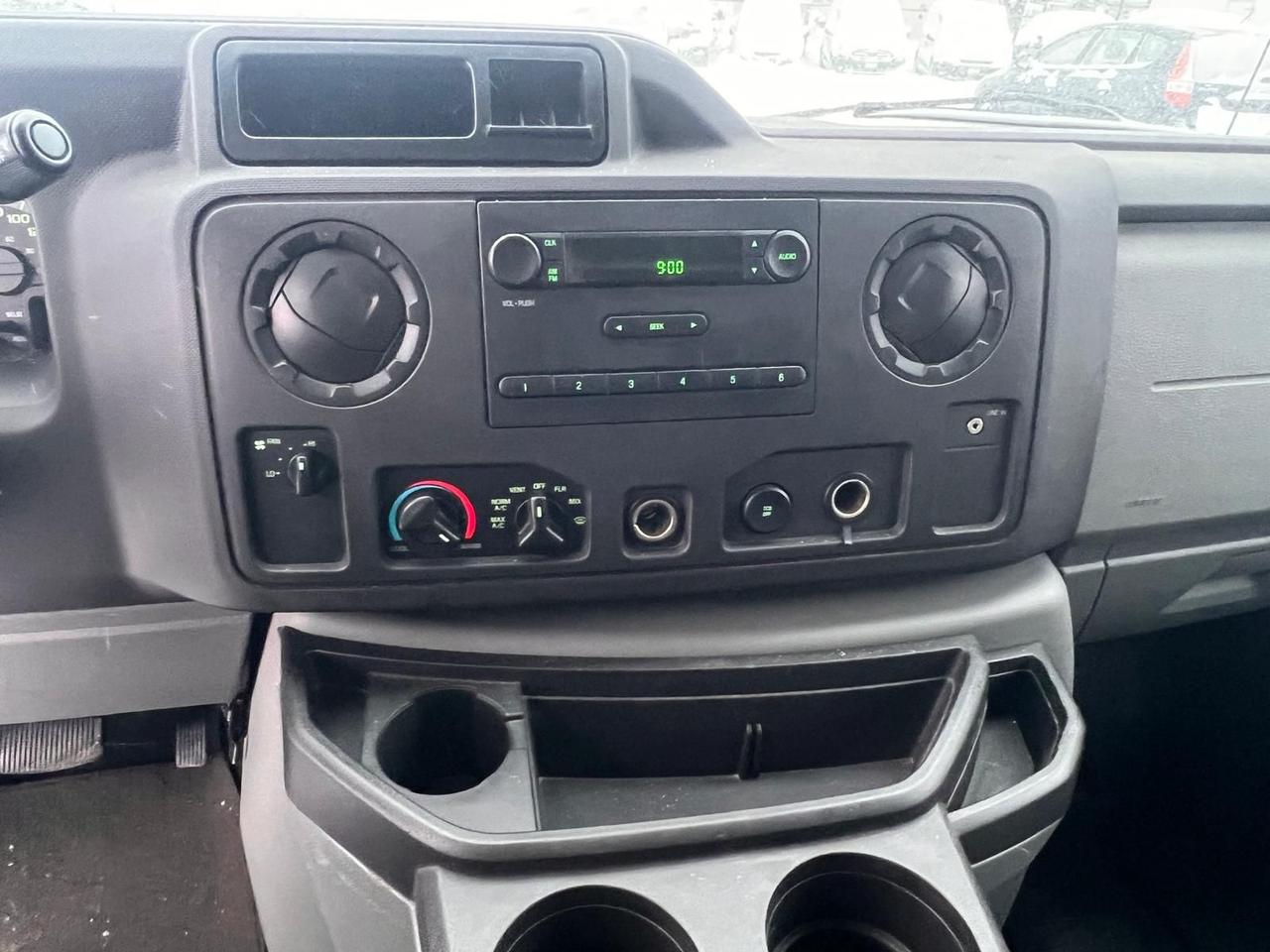 2012 Ford Econoline Commercial Photo