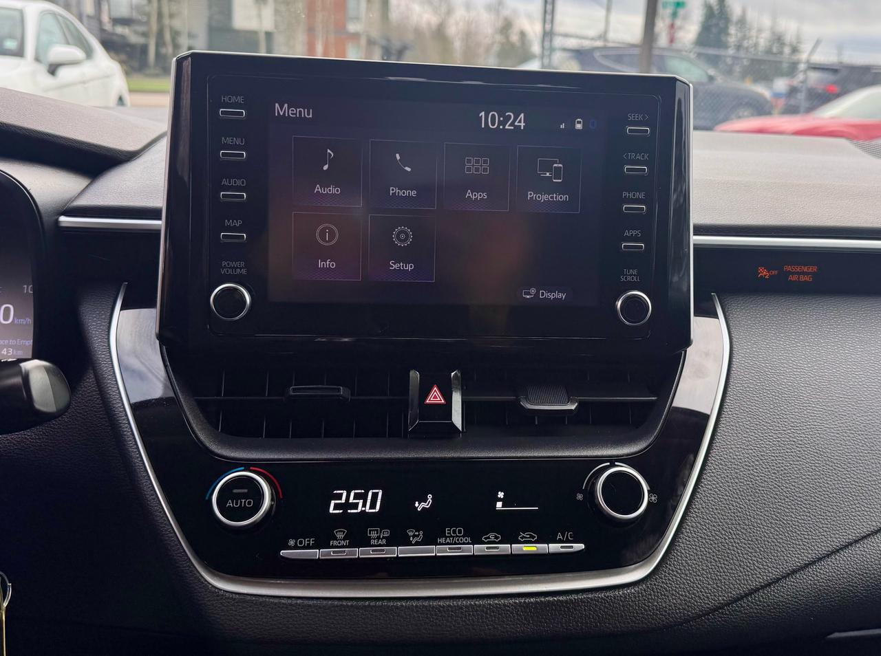 2020 Toyota Corolla FINANCING AVAILABLE Photo13