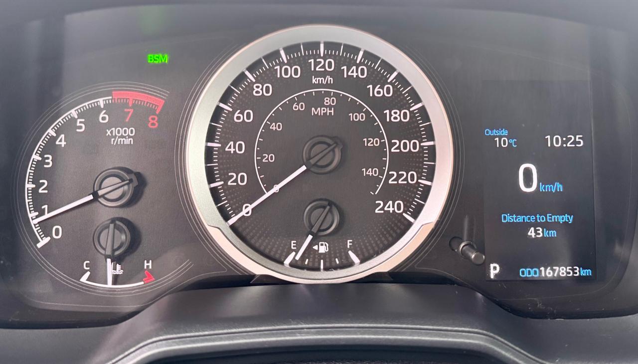 2020 Toyota Corolla FINANCING AVAILABLE Photo11