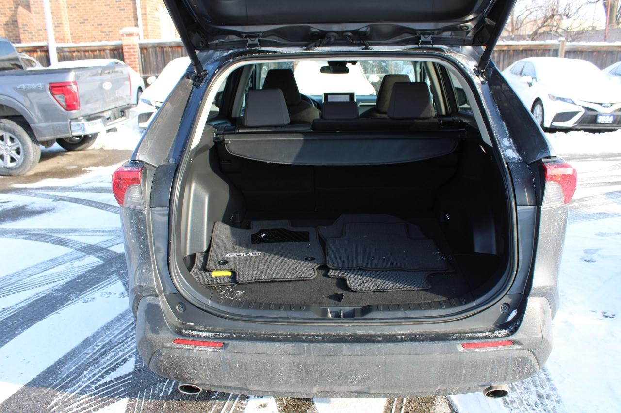 2024 Toyota RAV4 Hybrid XLE AWD Photo