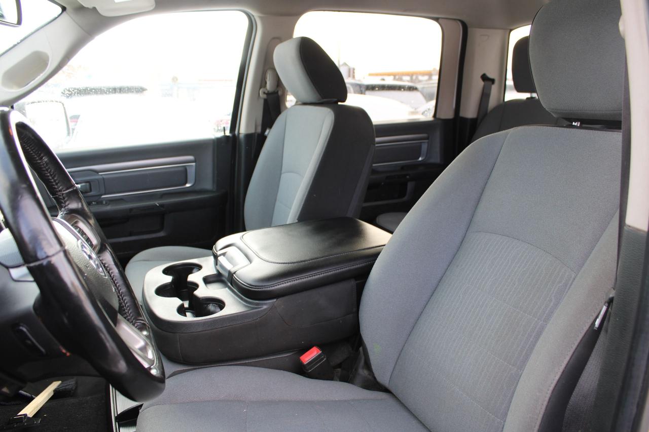 2022 RAM 1500 Classic SLT Photo