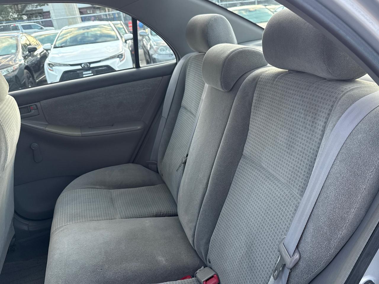 2006 Toyota Corolla CE Photo14