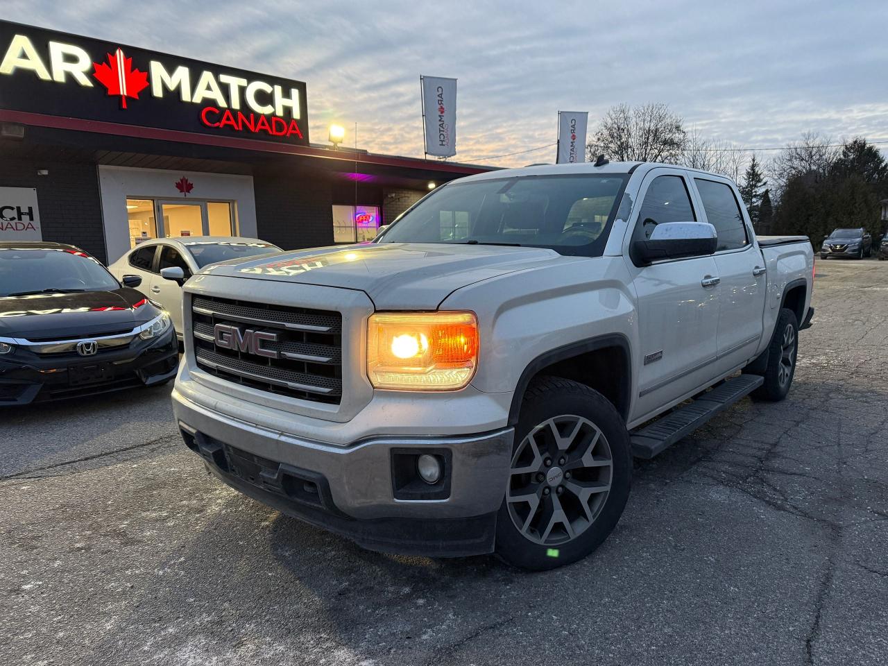 Used 2014 GMC Sierra 1500 SLE / CREW / SHORT BOX / YOU SAFETY YOU SAVE for sale in Cambridge, ON