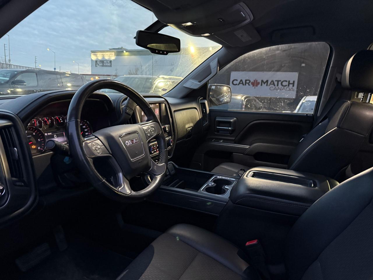 2014 GMC Sierra 1500 SLE / CREW / SHORT BOX / YOU SAFETY YOU SAVE Photo