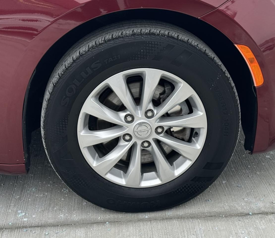 2019 Chrysler Pacifica Touring Plus 2WD Photo