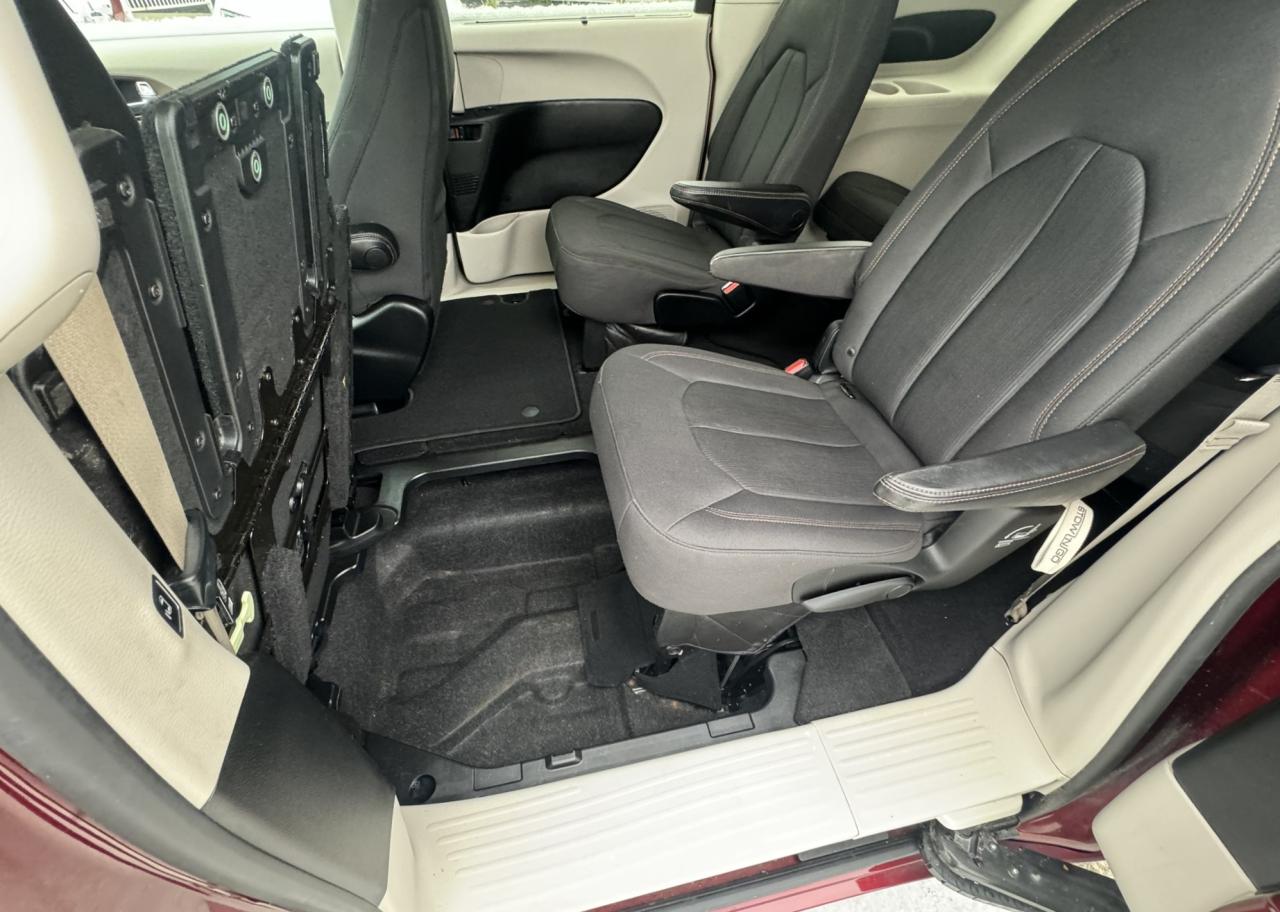 2019 Chrysler Pacifica Touring Plus 2WD Photo