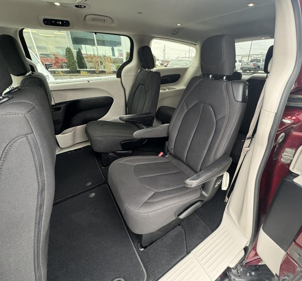 2019 Chrysler Pacifica Touring Plus 2WD Photo
