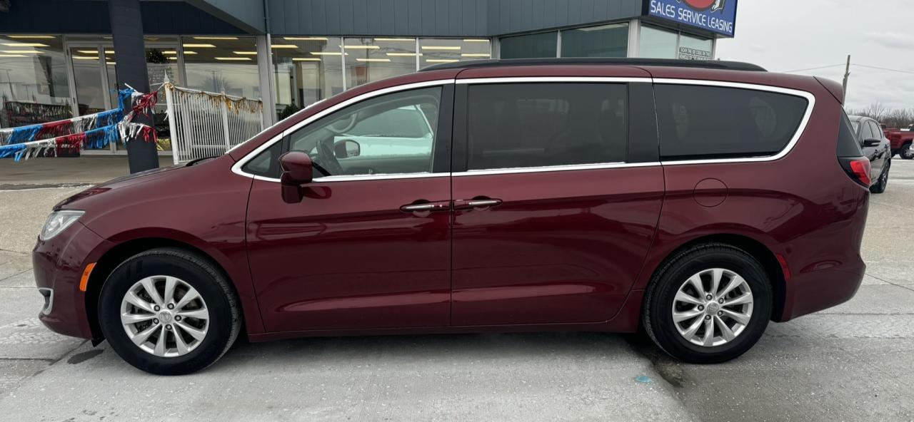 2019 Chrysler Pacifica Touring Plus 2WD Photo