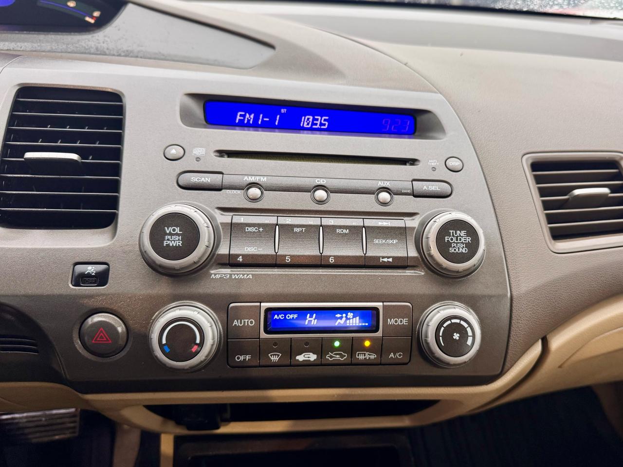 2008 Honda Civic FINANCING AVAILABLE Photo13