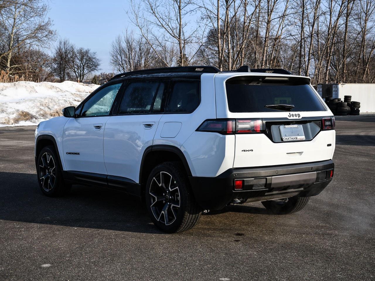 2026 Jeep Cherokee Overland 4x4 Photo