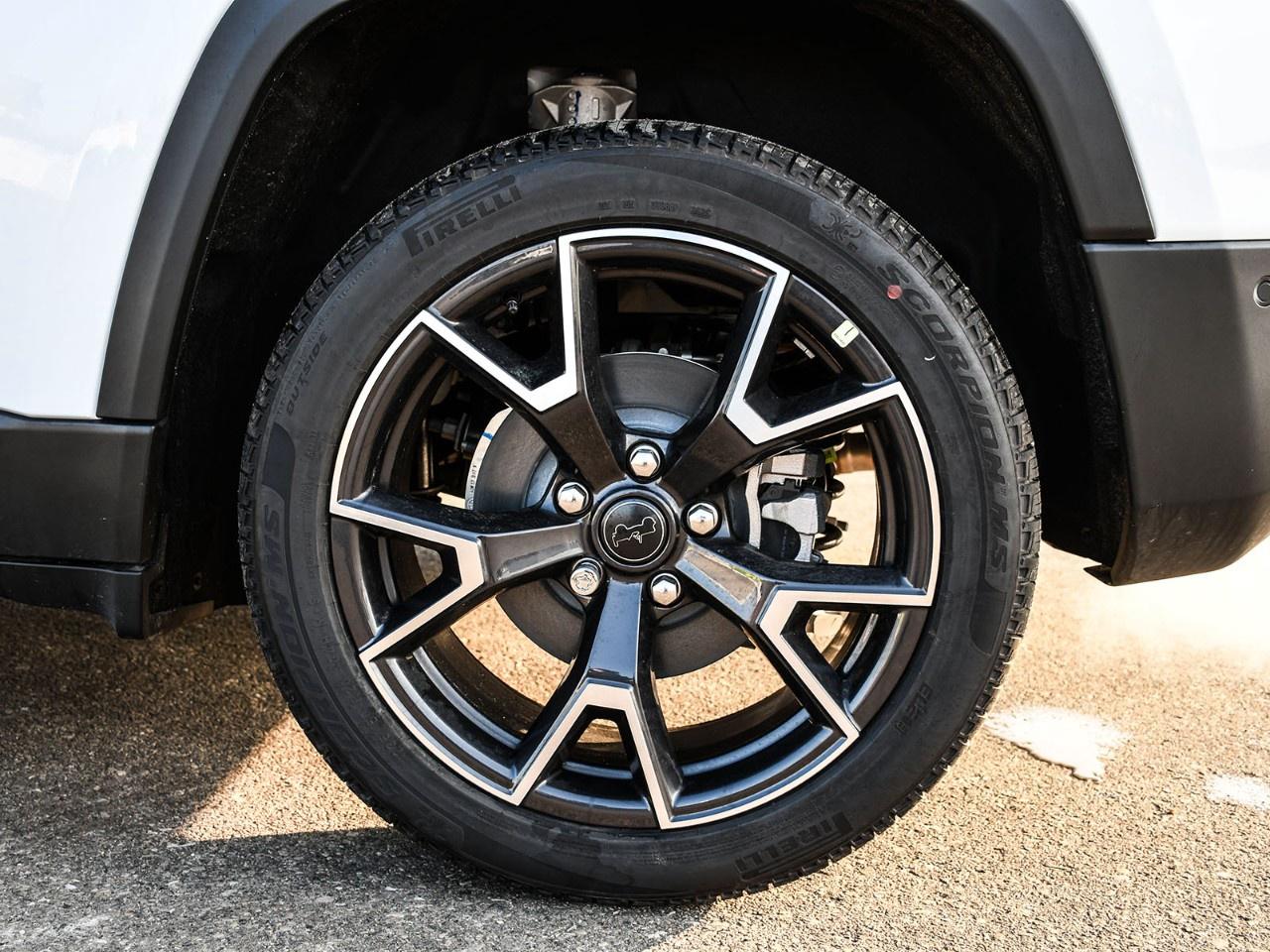 2026 Jeep Cherokee Overland 4x4 Photo