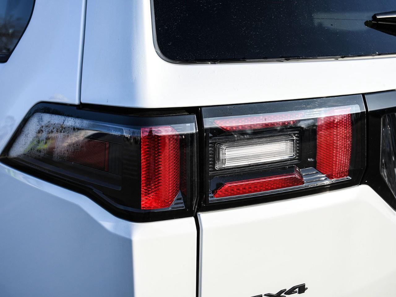 2026 Jeep Cherokee Overland 4x4 Photo