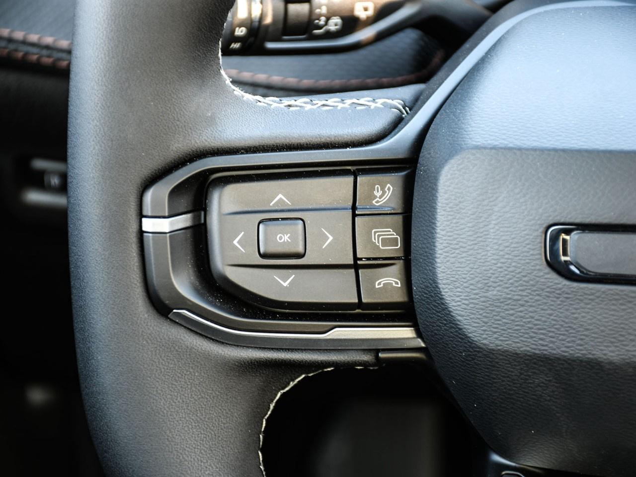 2026 Jeep Cherokee Overland 4x4 Photo