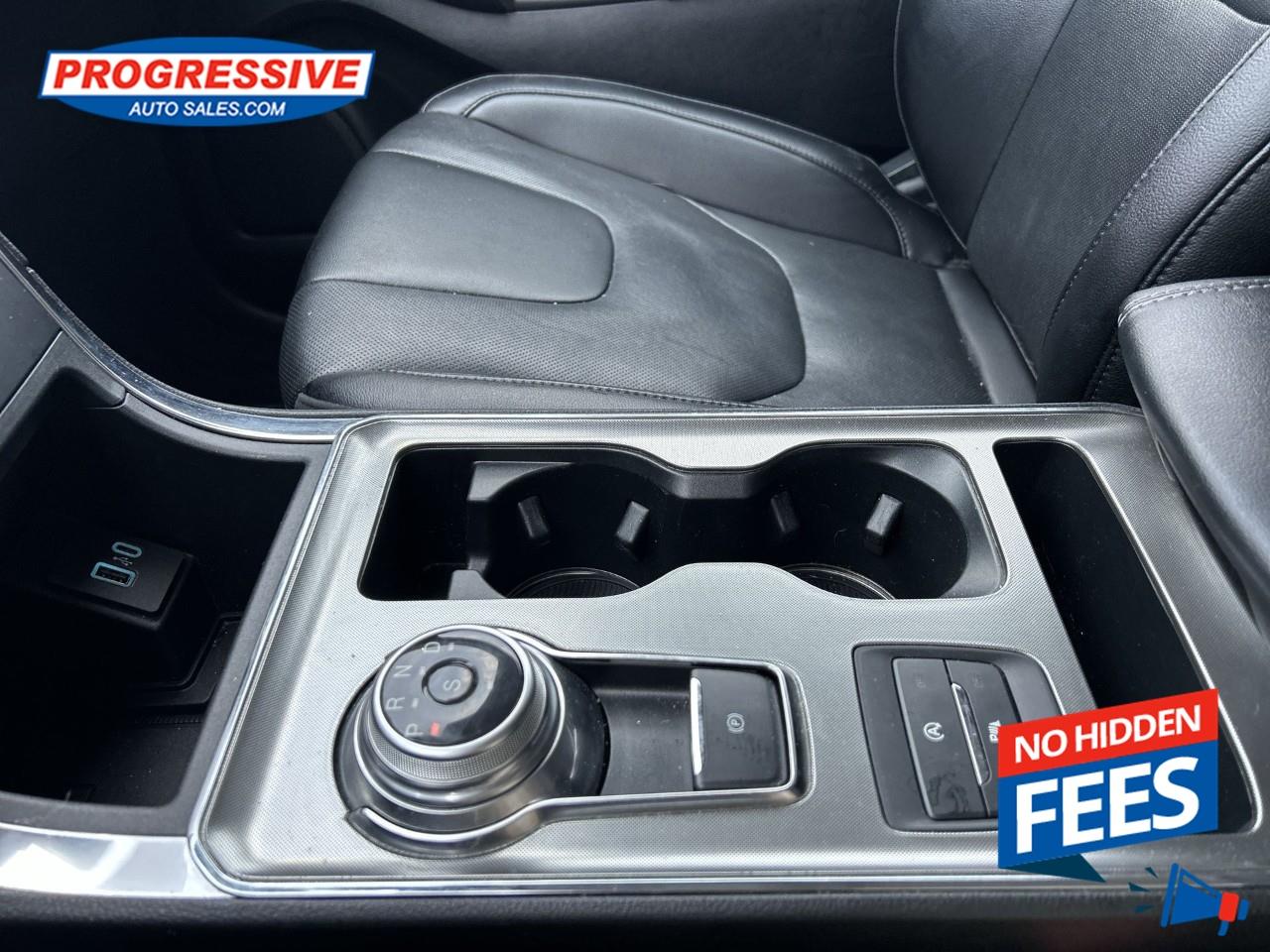 2022 Ford Edge Titanium Photo