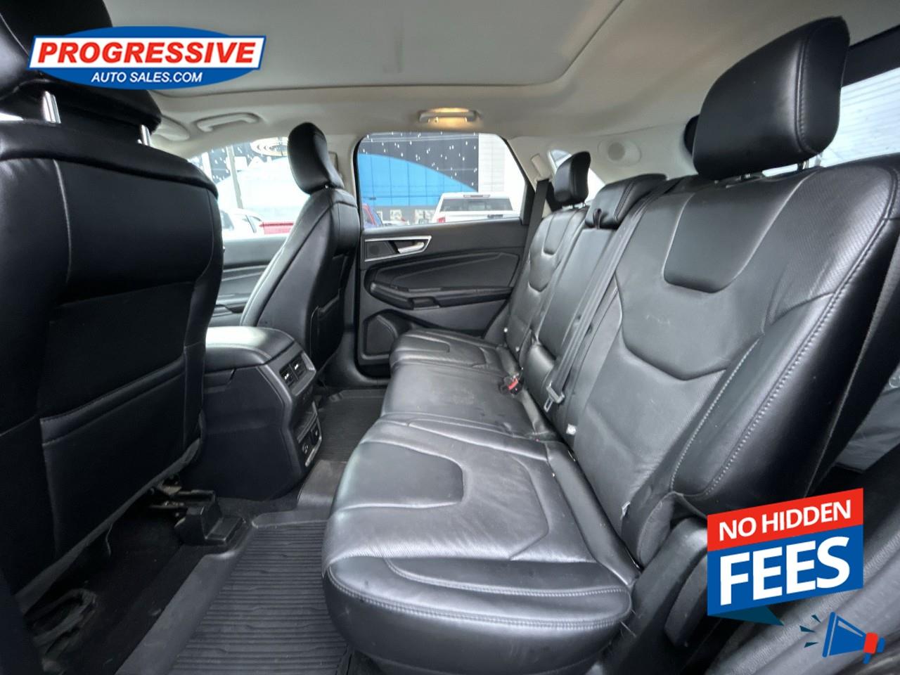 2022 Ford Edge Titanium Photo