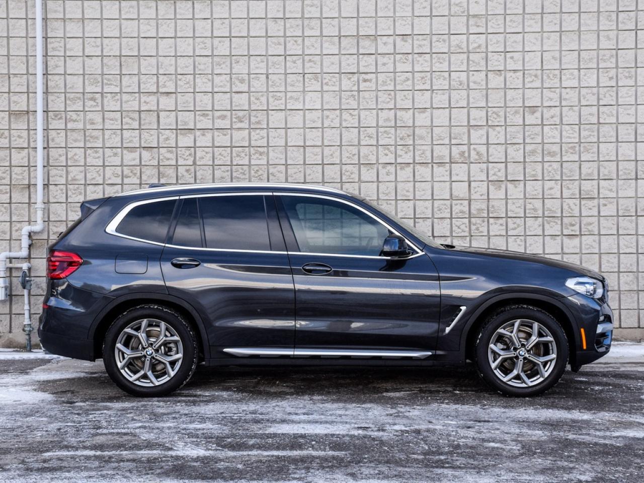 2021 BMW X3 xDrive30i Photo2