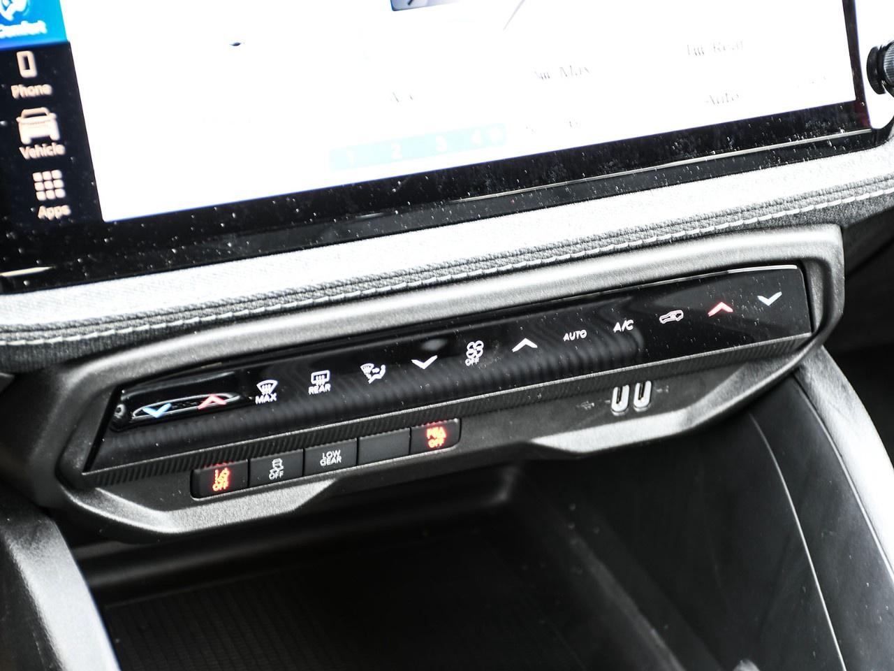 2026 Jeep Cherokee  Photo