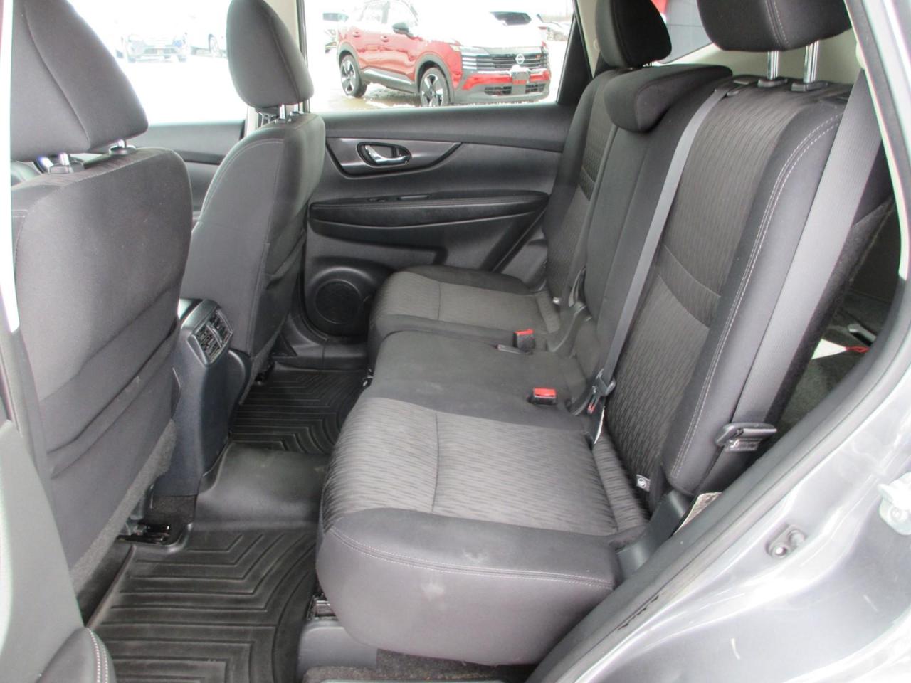 2018 Nissan Rogue  Photo