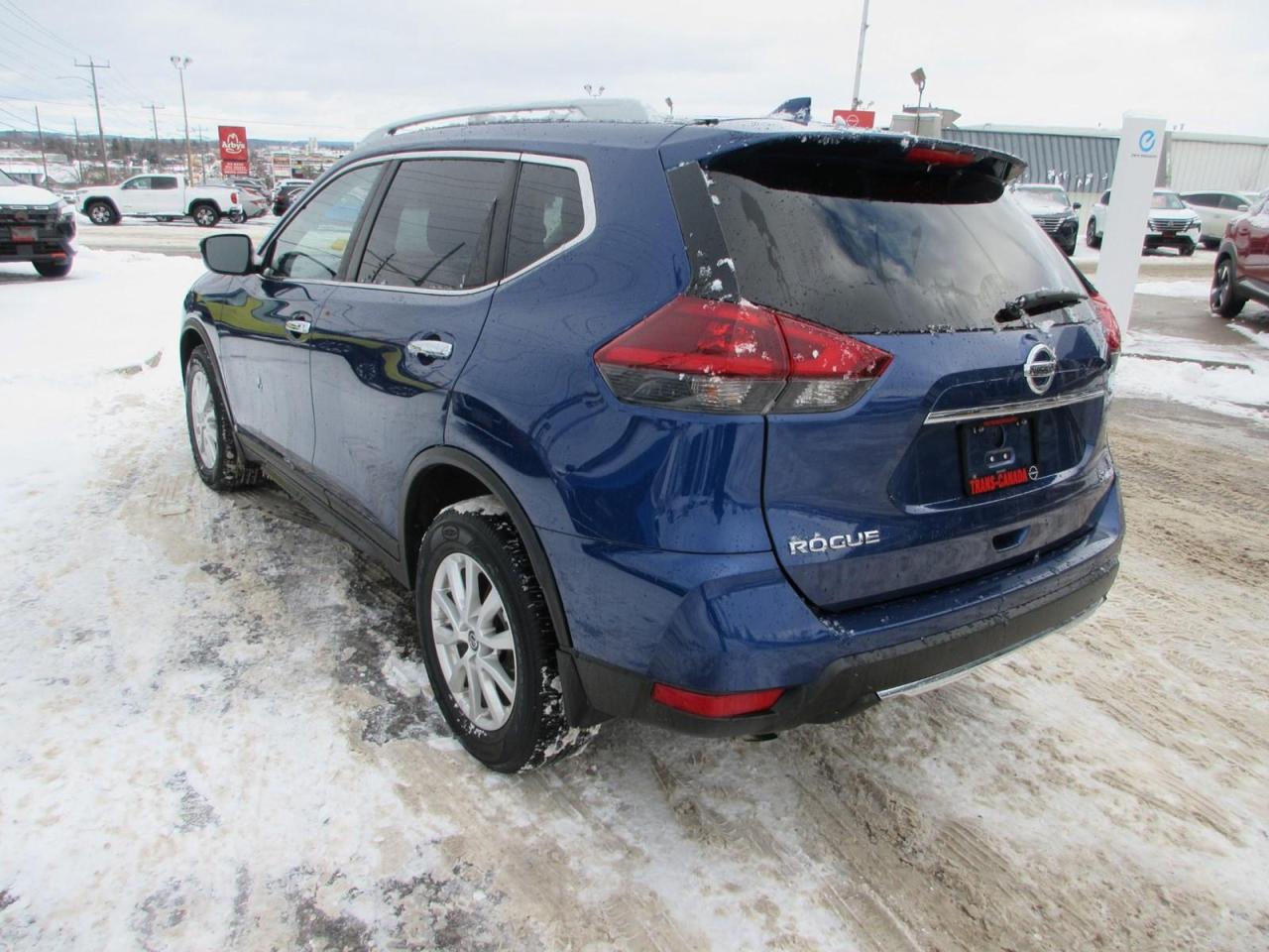 2020 Nissan Rogue  Photo2