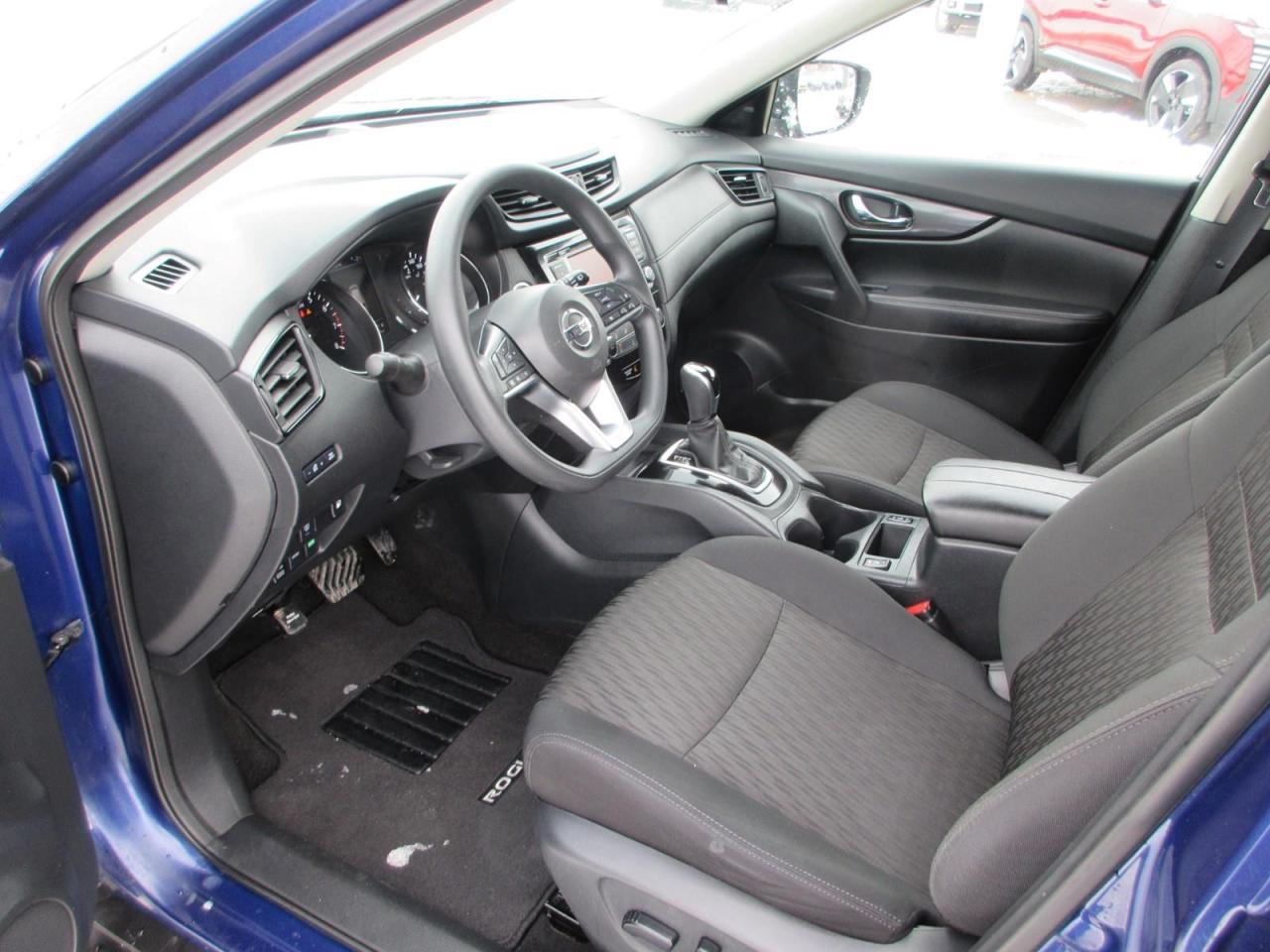 2020 Nissan Rogue  Photo