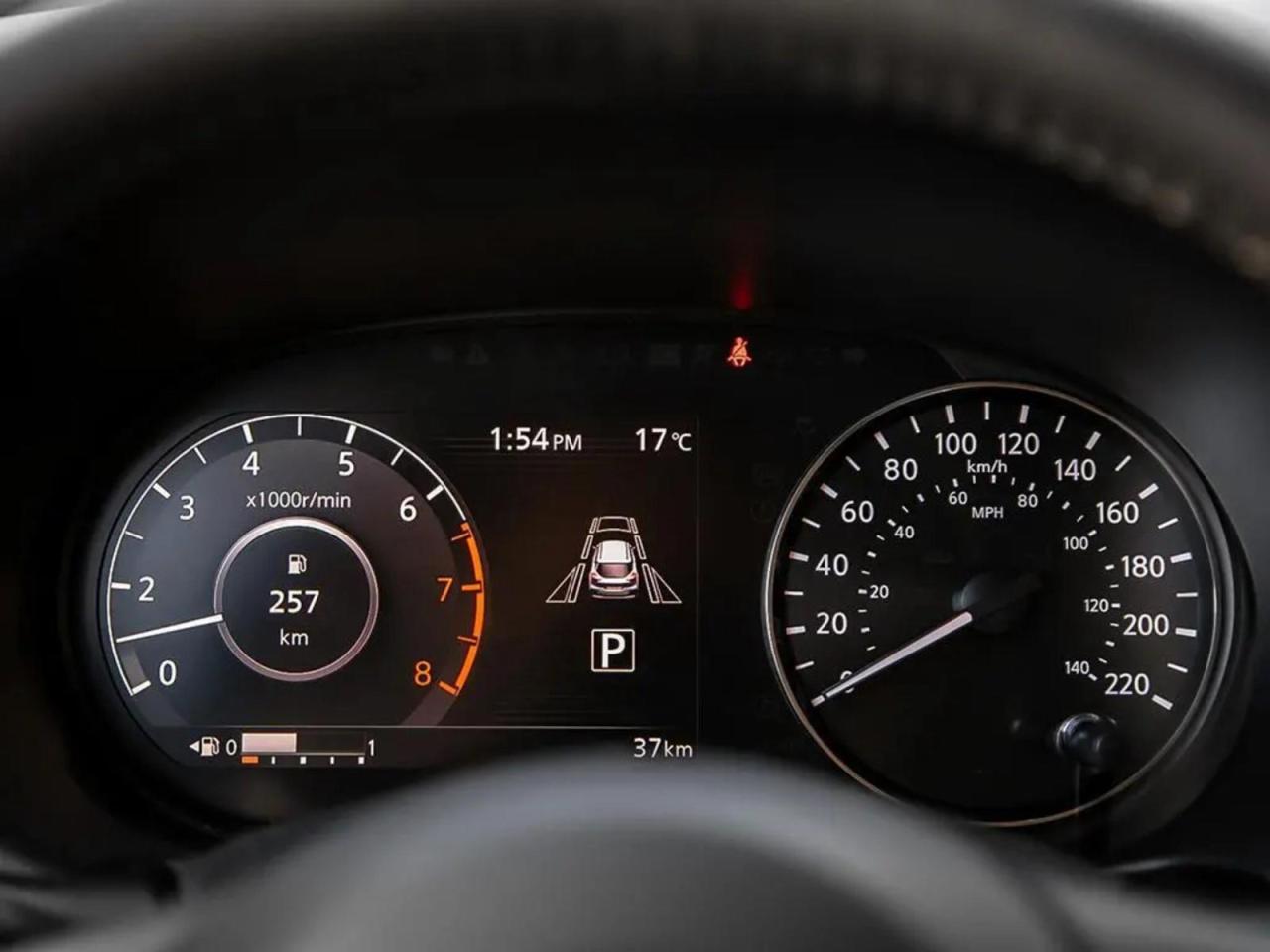 2025 Nissan Kicks Play SV Photo