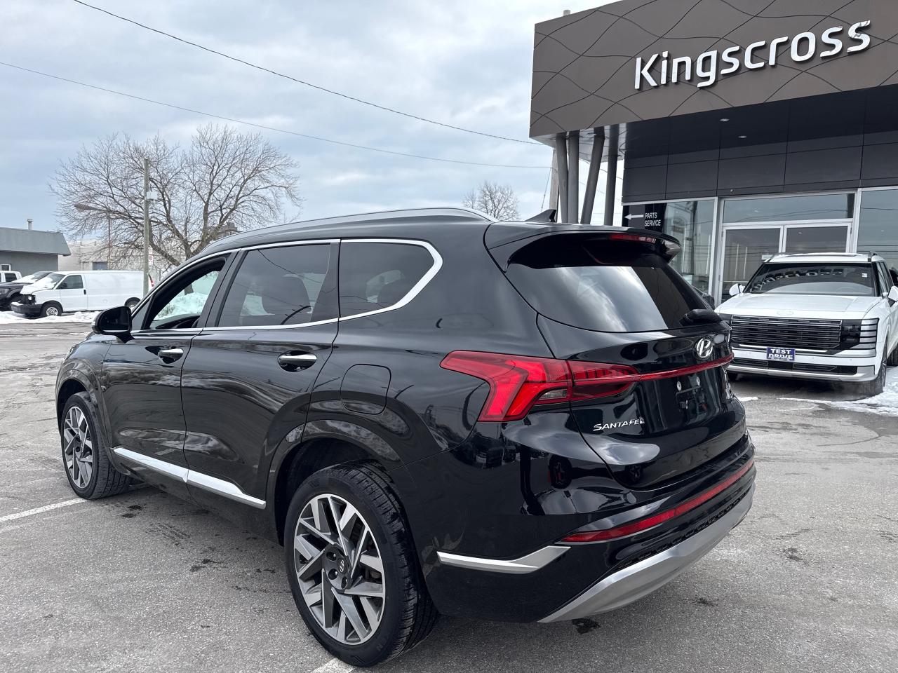 2022 Hyundai Santa Fe Ultimate Calligraphy Photo