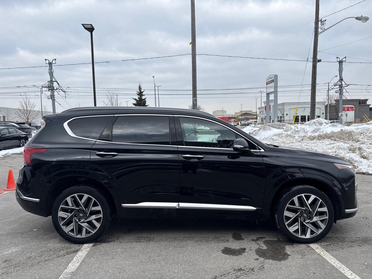 2022 Hyundai Santa Fe Ultimate Calligraphy Photo