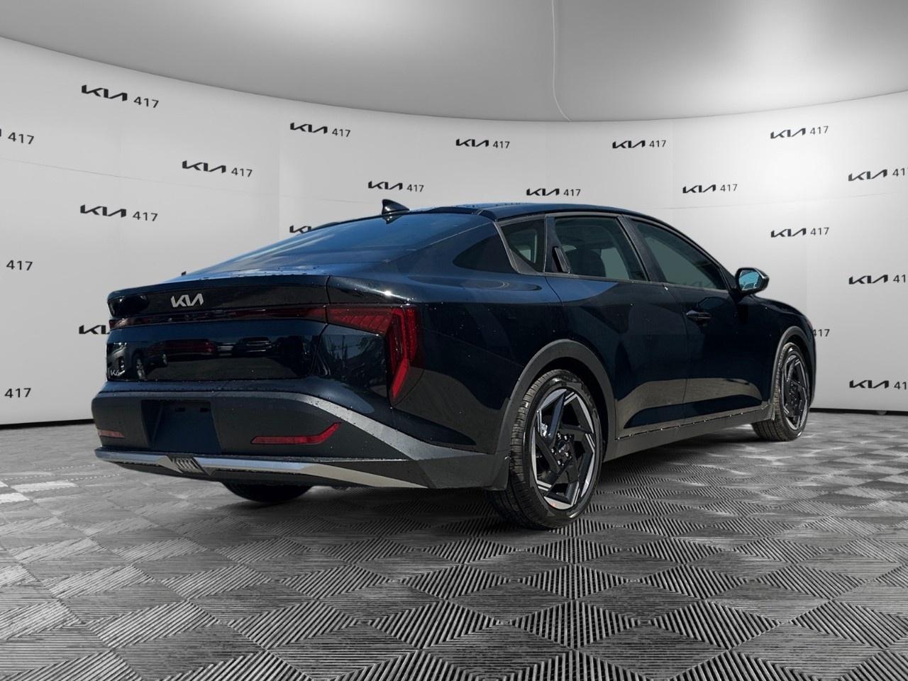 2025 Kia K4 EX  FWD Photo4