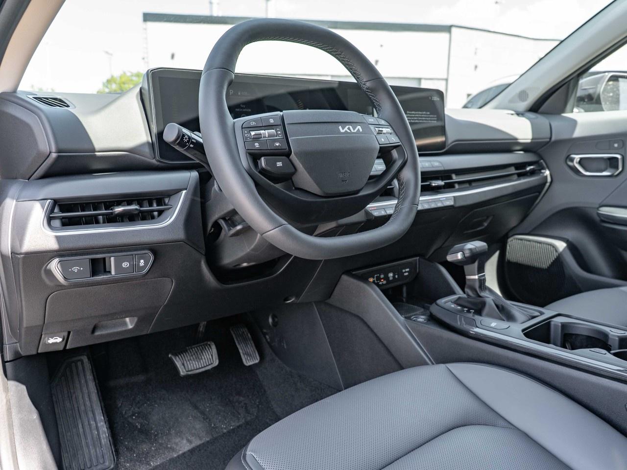 2025 Kia K4 EX  FWD Photo