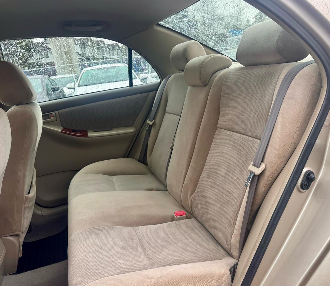 2005 Toyota Corolla CE Photo14