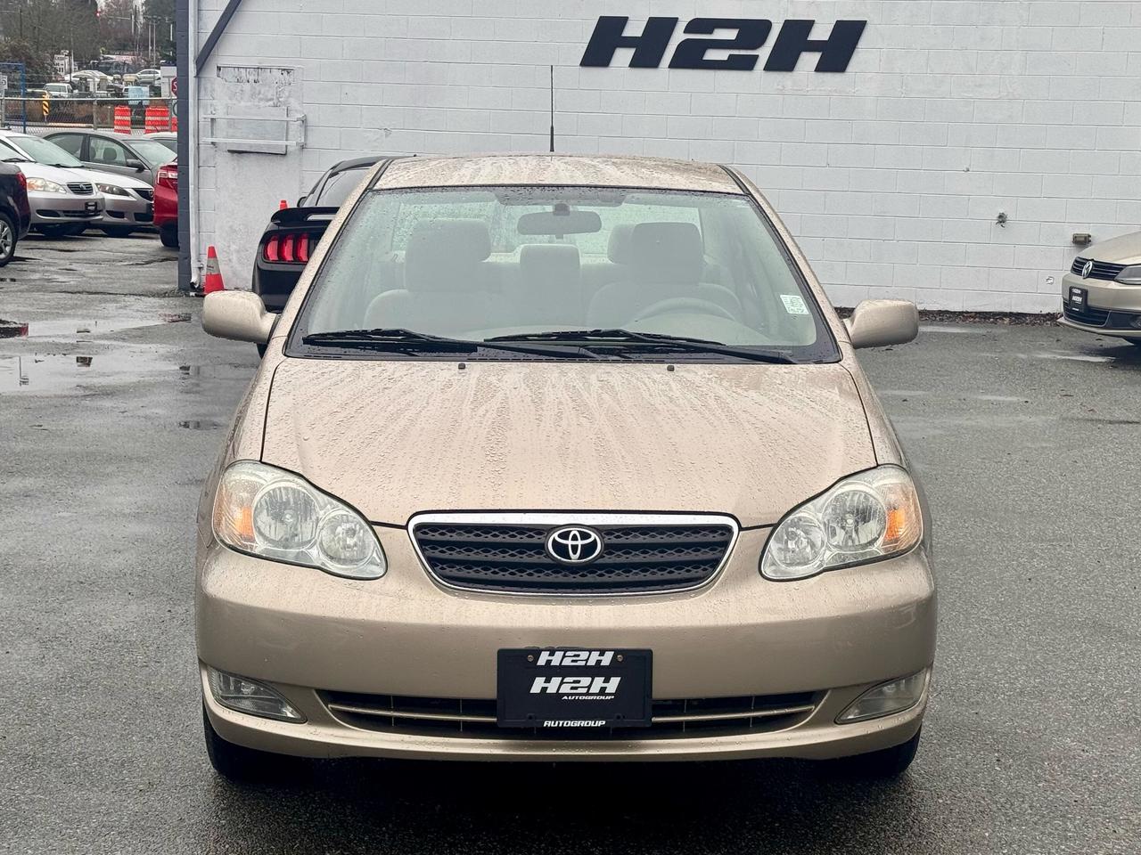 2005 Toyota Corolla CE Photo2