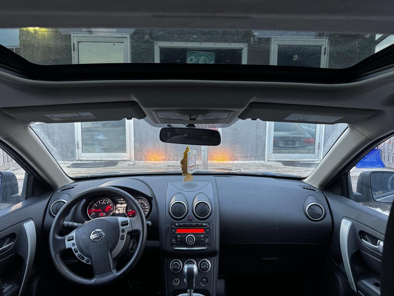 2013 Nissan Rogue SV Photo